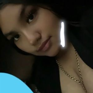 Meet your Posher, Aracely